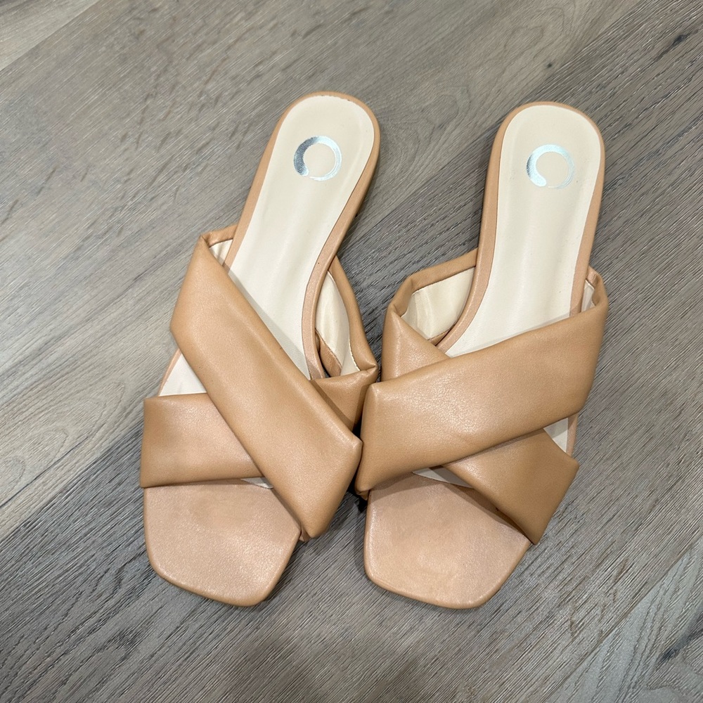 Boutique sandals